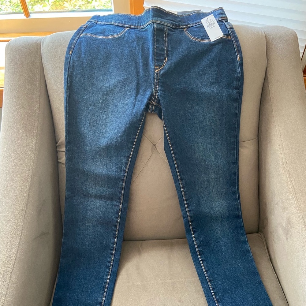 ✨ NWT! Old Navy Girls Jegging Style Jeans Sz L